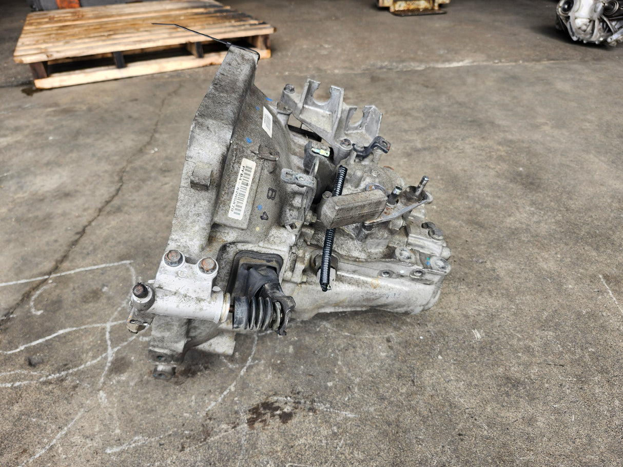 JDM Honda Civic 2006-2011 R18A 1.8L 5-Speed Manual Transmission / Low Mileage / Stock No: 1762