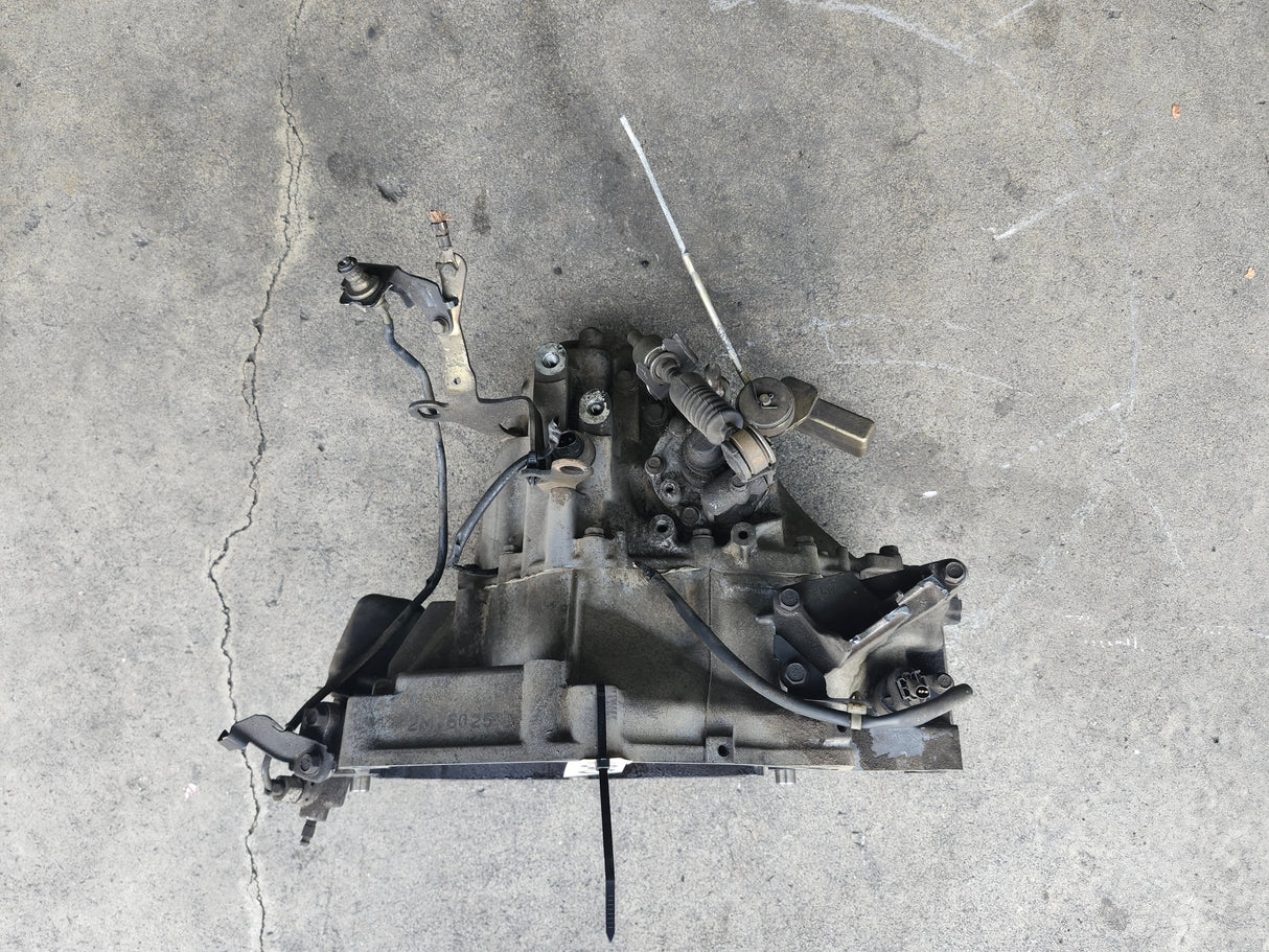 JDM Honda Civic 2001-2005 1.7L D17A Manual Transmission / Japan Imported / Stock No: 1800