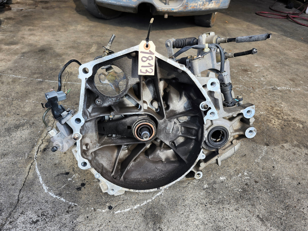 JDM Honda Civic 2001-2005 1.7L D17A Manual Transmission / Japan Imported / Stock No: 1813