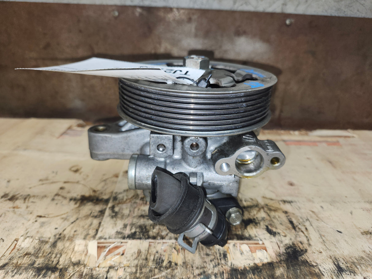JDM Honda Civic 2006 2007 2008 2009 2010 2011 R18A 1.8L Power Steering Pump Stock No : TJ2733