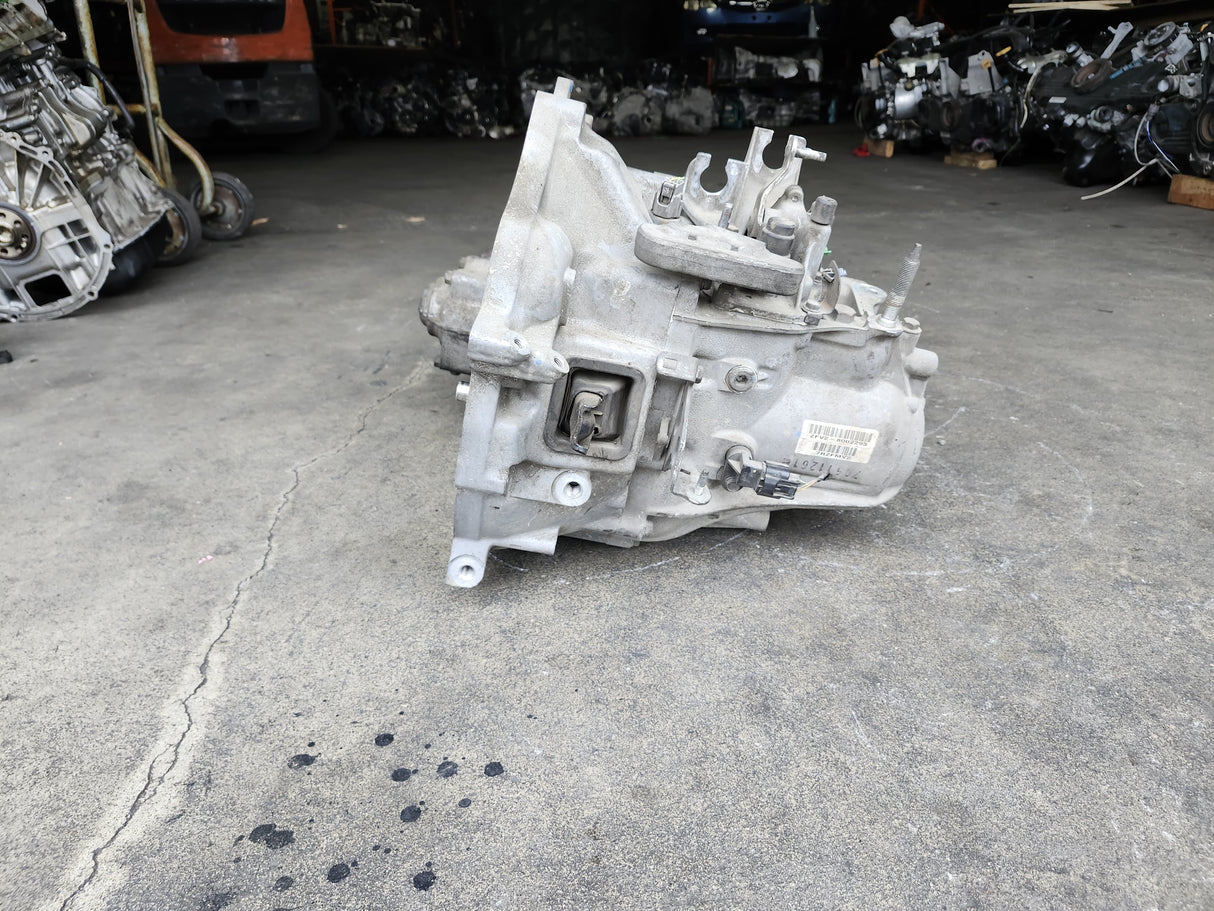 JDM Honda CR-V 2007-2009 AWD K24A 6-Speed Manual Transmission/ Stock No: 1884