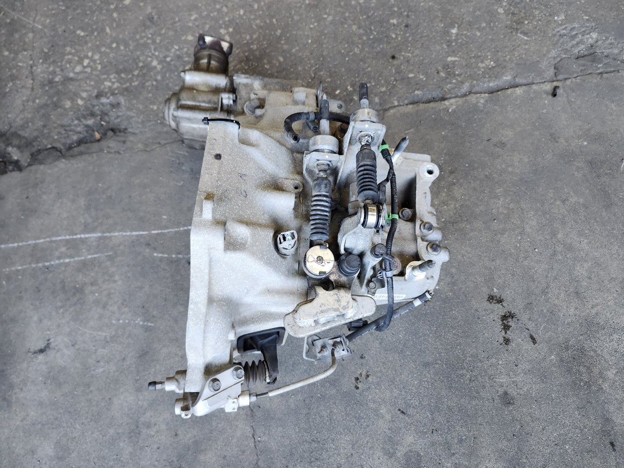 JDM Honda CR-V 2007-2009 AWD K24A 6-Speed Manual Transmission/ Stock No: 1572 - Toronto Auto Parts