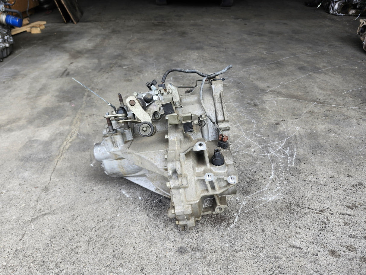 JDM Mitsubishi Lancer / Eclipse / Galant 2005-2008 4G69 2.4L Manual Transmission Stock No: 1590 - Toronto Auto Parts
