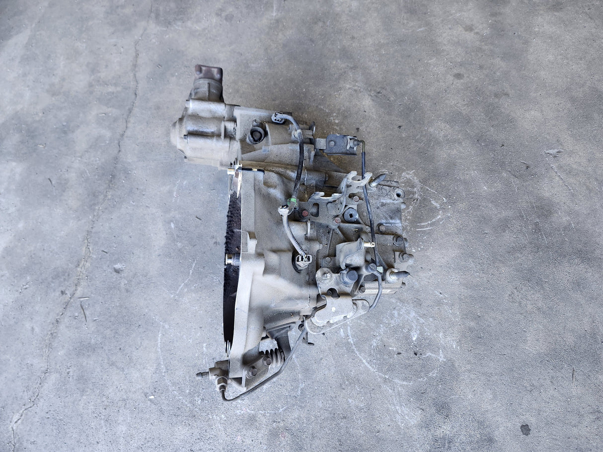 JDM Honda CR-V 2002-2006 AWD K24A 5-Speed Manual Transmission/ Stock No: 1570 - Toronto Auto Parts