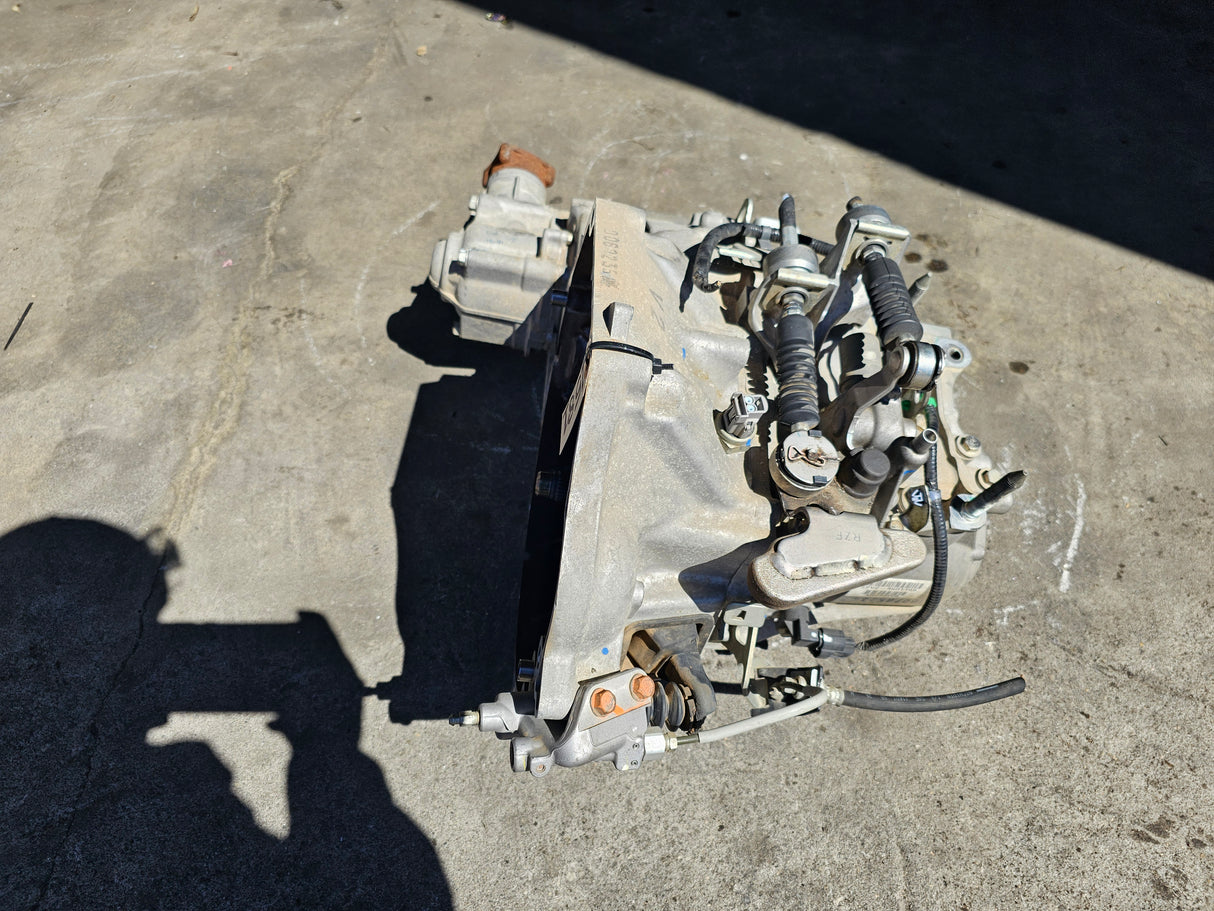 JDM Honda CR-V 2007-2009 AWD K24A 6-Speed Manual Transmission/ Stock No: 1581 - Toronto Auto Parts