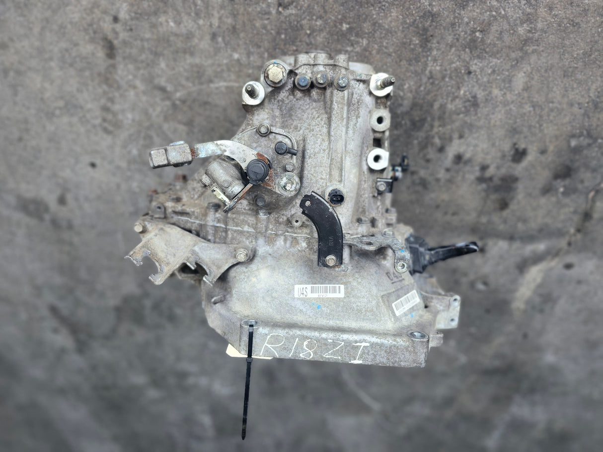 JDM Honda Civic 2013-2015 R18Z 1.8L Manual Transmission / Stock No : 1982